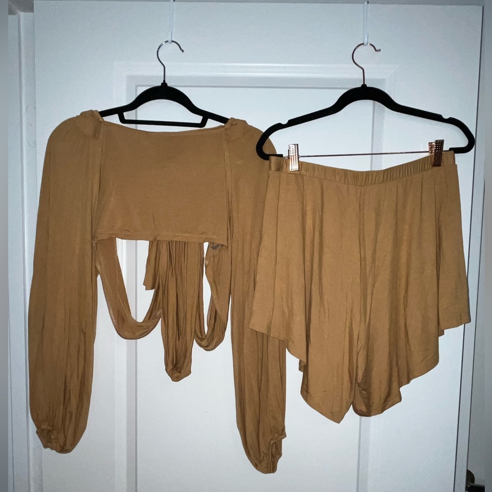 Two Piece Tan Short Set - Picture 4 of 7